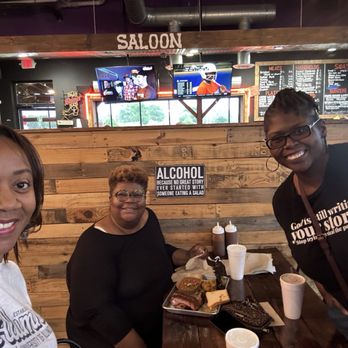 Brisket City Craft BBQ - Me, sis and cousin - Barbeque Near Me - Red Oak, Texas