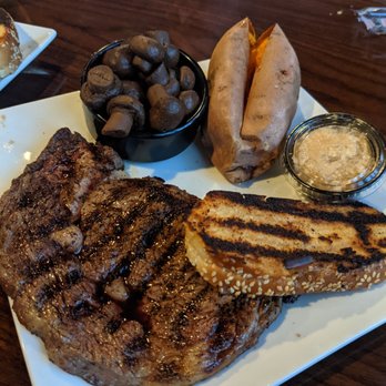 Carl & 'Chelle's Grill Room - Fatty steak, boiled mushrooms, sweet potato and wierd grilled bread - American Near Me - Goldsboro, North Carolina Carl & 'Chelle's Grill Room - Fatty steak, boiled mushrooms, sweet potato and wierd grilled bread - American Near Me - Goldsboro, North Carolina