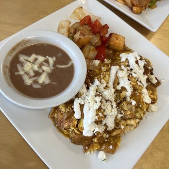 El pata salada - Chilaquiles red - Mexican Near Me - Armona, California