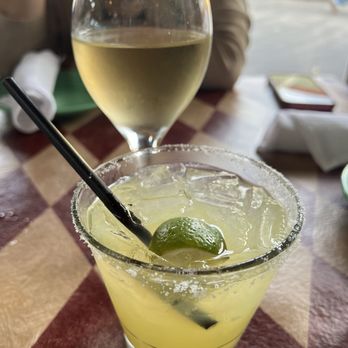 Abalonetti Bar and Grill - Italian Near Me - Monterey, California