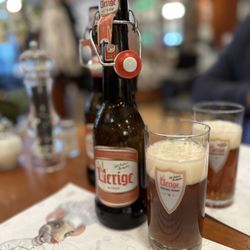 Heinemann Café - Konditorei - Uerige Bier