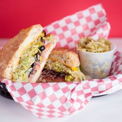 Charlie's Deli & Delivery