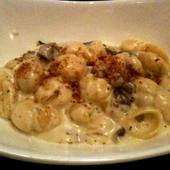 DiWine - Wine Bars Near Me - Astoria, New York