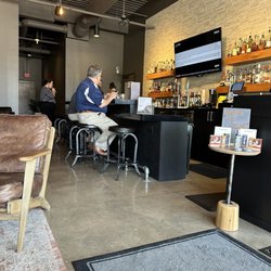 Scissors & Scotch - Lounge.