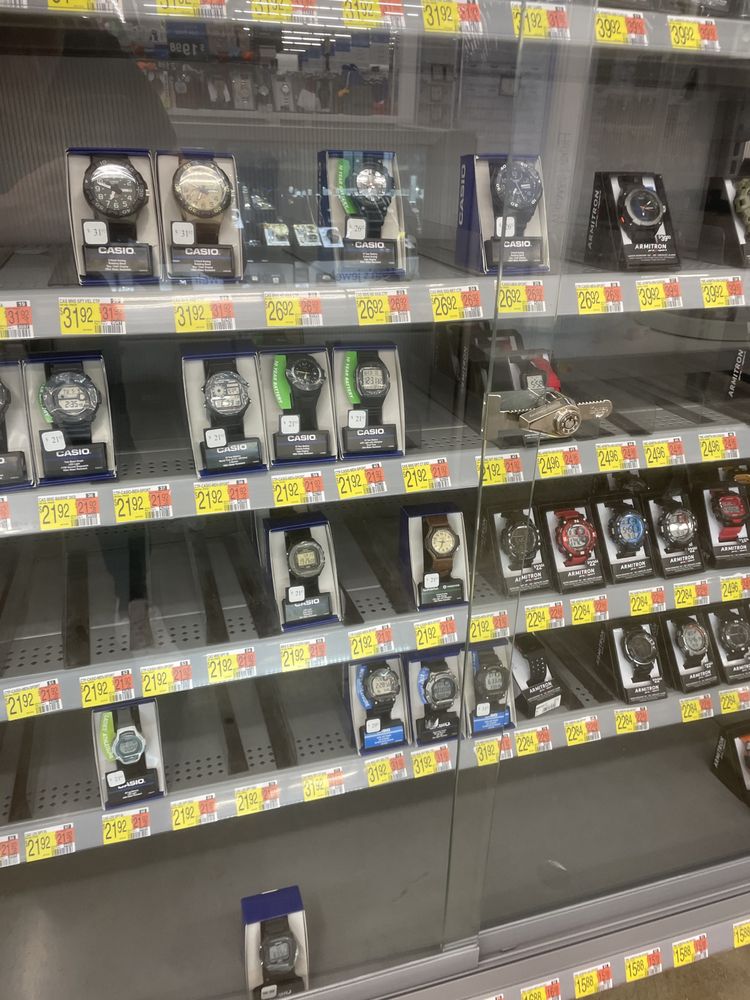 WALMART SUPERCENTER Updated July 2024 19 Photos & 26 Reviews 5500