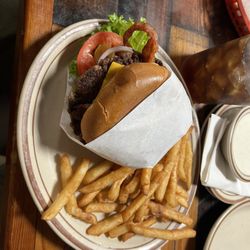 R & K Cafe II - R&K cheeseburger with bacon and jalapeño
