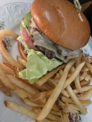 Tonti's Cocktail Bar & Bistro by null