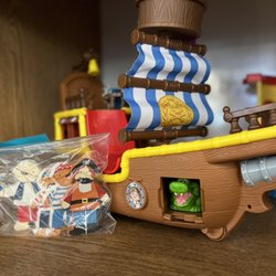 Fort Shafter Thrift Shop - Ahoy Matey's!!