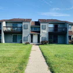 Stratford Square Apartments - Stratford Square