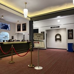 Art House Cinema & Pub - Lobby