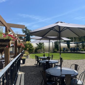Bloom Coffeehouse & Eatery - Patio area - Cafes Near Me - Glendive, Montana
