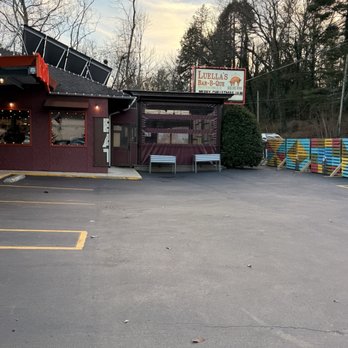 Luella's Bar-B-Que - Barbeque Near Me - Asheville, North Carolina