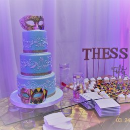 Cakes and desserts looking really good.