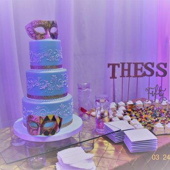 Supreme Kakes & More - Cakes and desserts looking really good. - Desserts Near Me - Houston, Texas