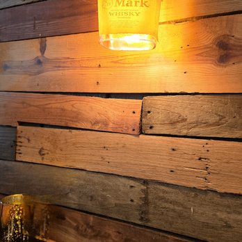 Angry Goldfish Pub And Eatery - Pubs Near Me - Des Moines, Iowa
