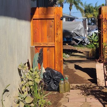 HD Fence - Custom side gate - Fences & Gates Near Me HD Fence - Custom side gate - Fences & Gates Near Me