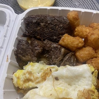 Button Up Cafe - Korean Braised Short Rib Eggs Benny with Tater Tots - Breakfast & Brunch Near Me - Pearl City, Hawaii