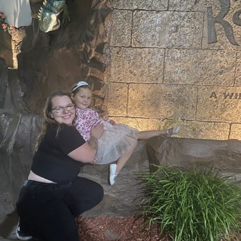Rainforest Cafe - The worst restaurant ever. - American Near Me - Ontario, California Rainforest Cafe - The worst restaurant ever. - American Near Me - Ontario, California