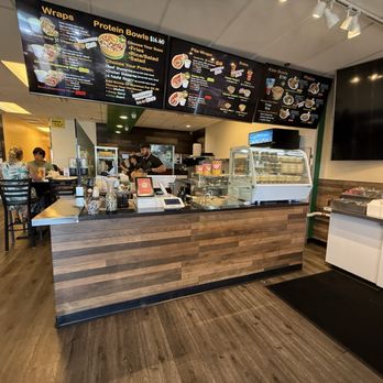 Casa De Falafel - Middle Eastern Cuisine - Front counter - Vegan Near Me - Glendale, Arizona