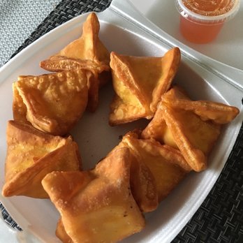 Green Basil - Crab Rangoon, 7 pieces with sauce - Thai Near Me - North Providence, Rhode Island