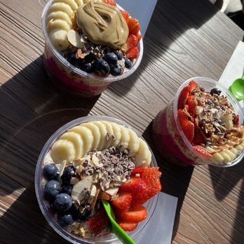 Roots & Rye - Açaí/pitaya bowls - Acai Bowls Near Me - Los Angeles, California