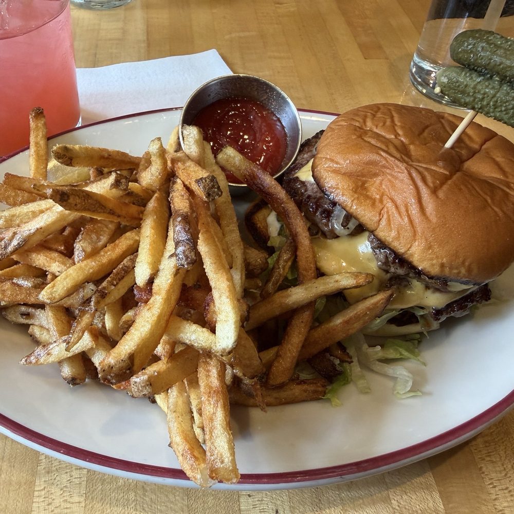 Red Hog Restaurant - Restaurants Near Me - Louisville, Kentucky