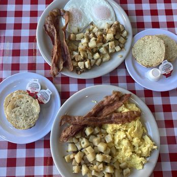 The Galloping Hen - American Breakfast - Breakfast & Brunch Near Me - Thousand Oaks, California