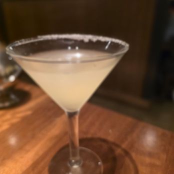 Hudson House - Stonefruit martini - Seafood Near Me - Houston, Texas