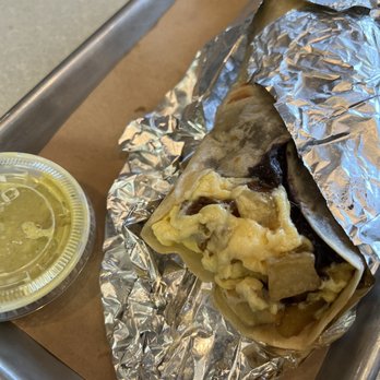 Siphon Coffee - El Taco Grande with creamy habanero sauce - Cafes Near Me - Houston, Texas Siphon Coffee - El Taco Grande with creamy habanero sauce - Cafes Near Me - Houston, Texas