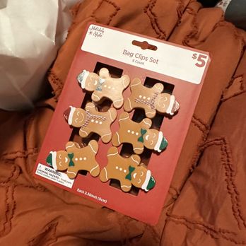 pOpshelf - Cute chip clips that match my Christmas theme - Party Supplies Near Me - Carrollton, Texas