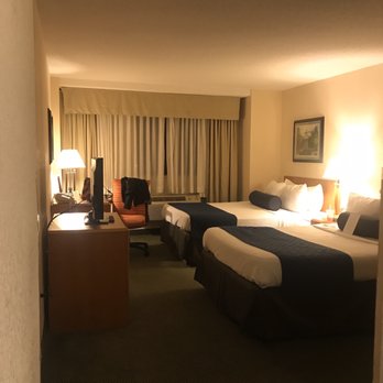 Capital Plaza Hotel - Inside hotel room - Hotels Near Me - Frankfort, Kentucky Capital Plaza Hotel - Inside hotel room - Hotels Near Me - Frankfort, Kentucky