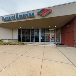 Bank of America Financial Center - Storefront