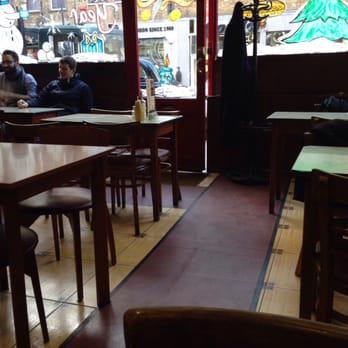 Andrew's - Traditional old fashioned Interior - also remember it from 90's ! But still in good condition - Coffee & Tea Near Me - London, XGL Andrew's - Traditional old fashioned Interior - also remember it from 90's ! But still in good condition - Coffee & Tea Near Me - London, XGL