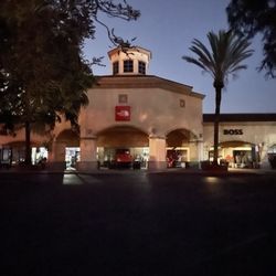 The North Face Camarillo Premium Outlets - Exterior in a power outage while