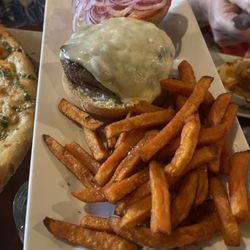 Maple Tree Cafe - Burger with Swiss cheese and gluten free bun