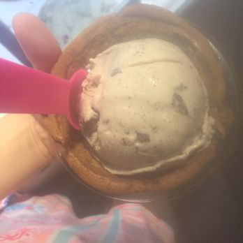 Bluff Park Ice Cream Shoppe - Ice cream in cookie bowl - Ice Cream & Frozen Yogurt Near Me - Birmingham, Alabama Bluff Park Ice Cream Shoppe - Ice cream in cookie bowl - Ice Cream & Frozen Yogurt Near Me - Birmingham, Alabama