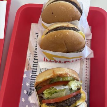 In-N-Out Burger - Two sad plain burgers for the kids One special order cheeseburger incorporates secret menu options - Burgers Near Me - Elk Grove, California In-N-Out Burger - Two sad plain burgers for the kids One special order cheeseburger incorporates secret menu options - Burgers Near Me - Elk Grove, California