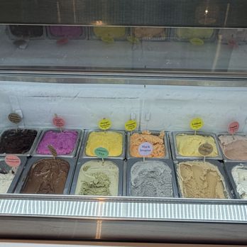Mangiamo Gelato - More flavors - Ice Cream & Frozen Yogurt Near Me - Honolulu, Hawaii Mangiamo Gelato - More flavors - Ice Cream & Frozen Yogurt Near Me - Honolulu, Hawaii