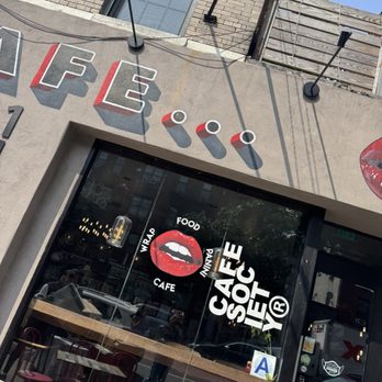 Lips Cafe - Cafes Near Me - Brooklyn, New York