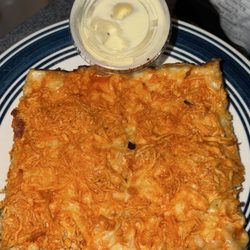 Sicilian Bella Festa - Best chicken wing pizza I've had in years! Definitely a must have! They pan fried pizza is the best!!