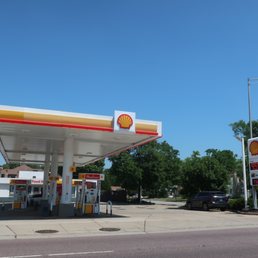 Exterior photo of Shell - Morton Grove, Illinois Exterior photo of Shell - Morton Grove, Illinois