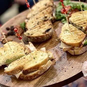 Pistachio Cafe - Paninis - Coffee & Tea Near Me - New Haven, Connecticut