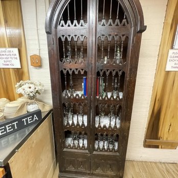 The Cafe - Decor - Cafes Near Me - Vidalia, Louisiana