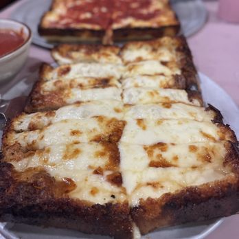Loui's Pizza - Cheese bread - Pizza Near Me - Hazel Park, Michigan Loui's Pizza - Cheese bread - Pizza Near Me - Hazel Park, Michigan