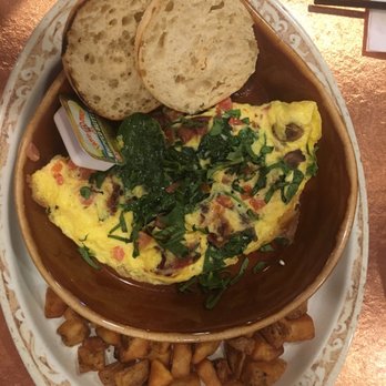Another Broken Egg Cafe - veggie omelet with goat cheese omg!!!!!! - Breakfast & Brunch Near Me - Siesta Key, Florida