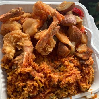 Churrasqueria Genesis Restaurant - Fried Shrimp, Yellow Vegetable Rice and Roasted Potatoes - Spanish Near Me - Freeport, New York
