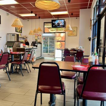 Pho Vung Tau Bay - Old decor - dirty floors - Vietnamese Near Me - Sacramento, California