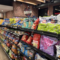 Sheetz - Chip aisle