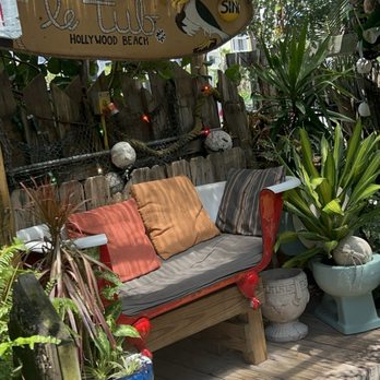 Le Tub - Burgers Near Me - Hollywood, Florida
