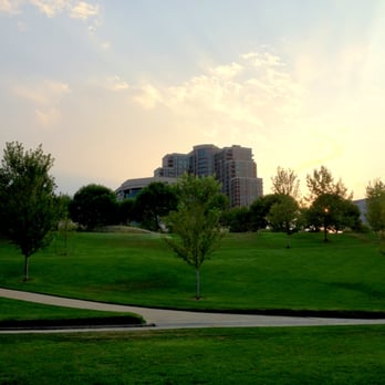 Wallace Park - Parks Near Me - Denver, Colorado
